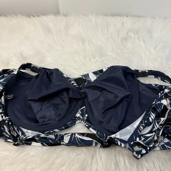 Miraclesuit SILVER GRAY Surplice Underwire Bikini Swim Top - Picture 5 of 7